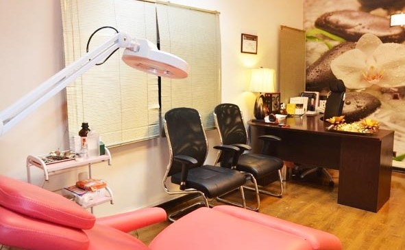 کلینیک زیبایی سیب سبز