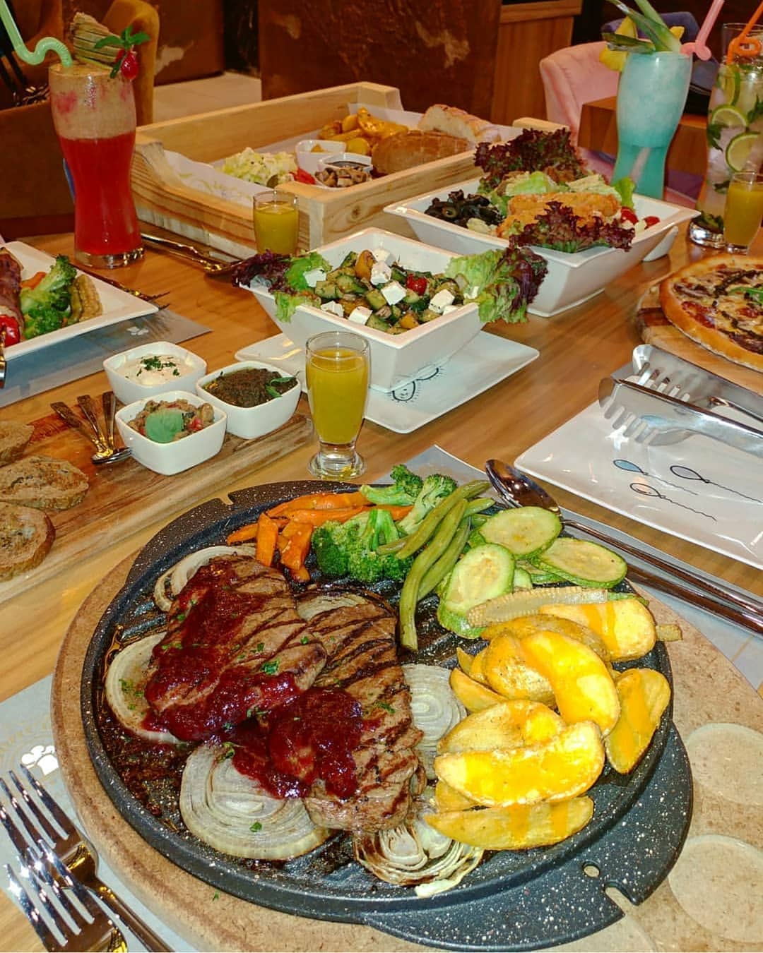 کافه رستوران ایتالیایی و مدیترانه ای بونلی