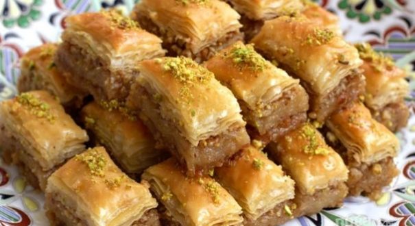 فروشگاه آجیل و شیرینی گلستان فروشگاه آجیل و شیرینی گلستان