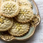 فروشگاه آجیل و شیرینی گلستان